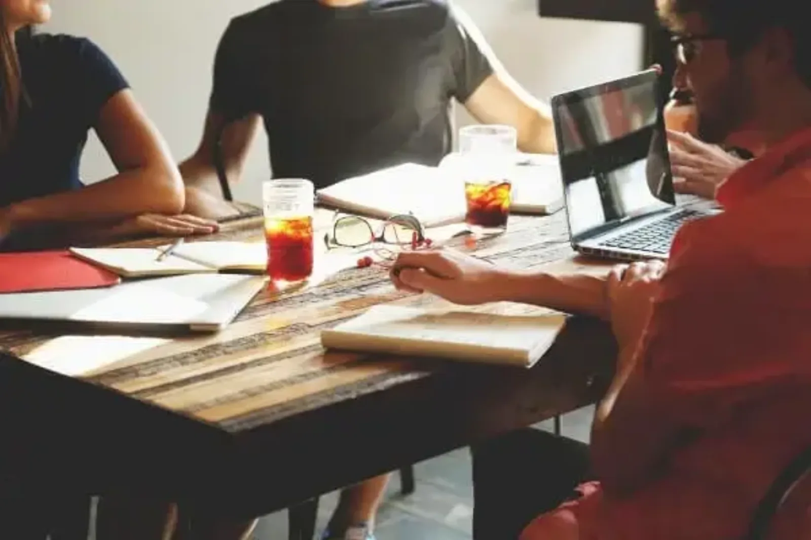 Does speed deliver sustainable start-up brands?
