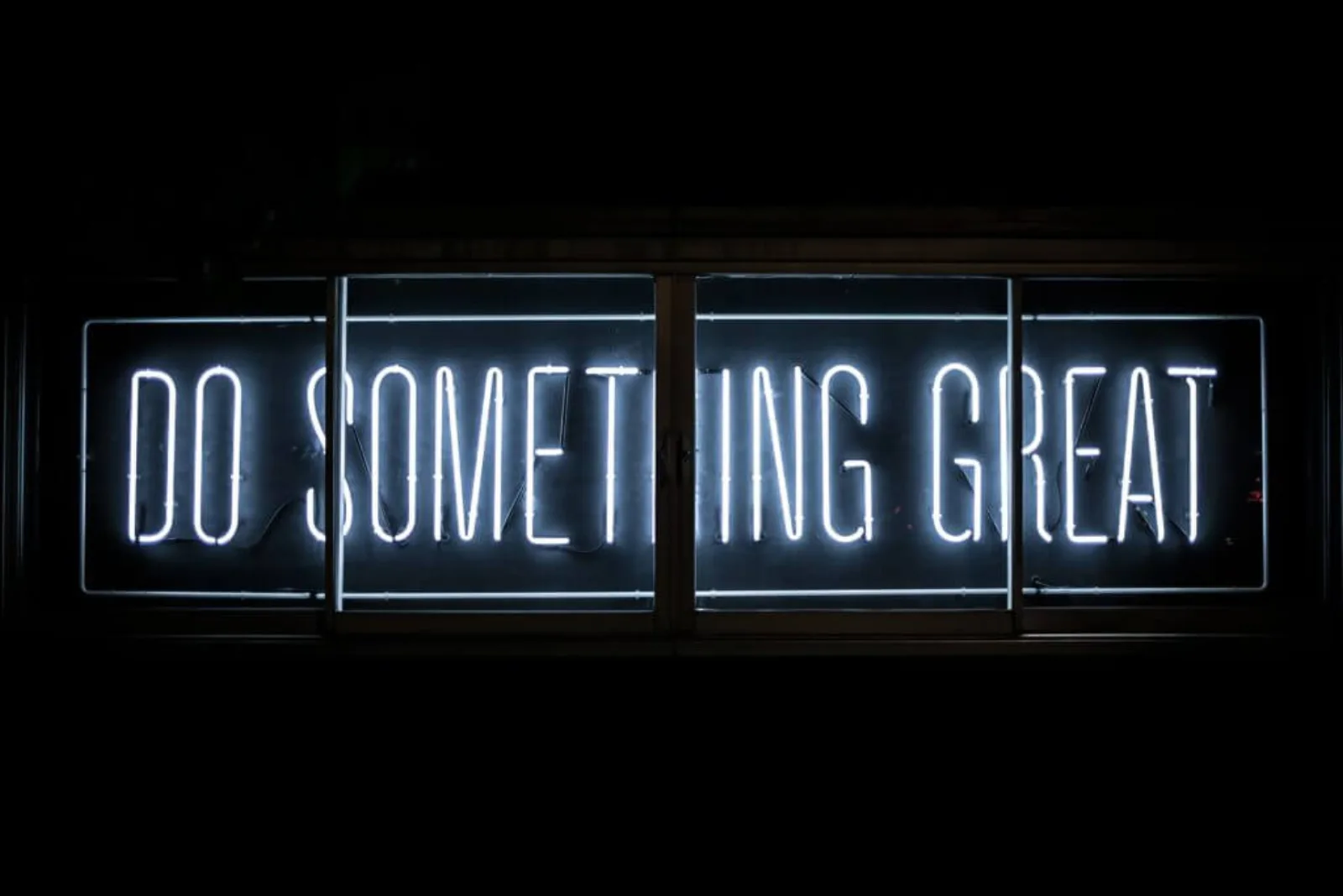 Experiential marketing tactics include community involvement