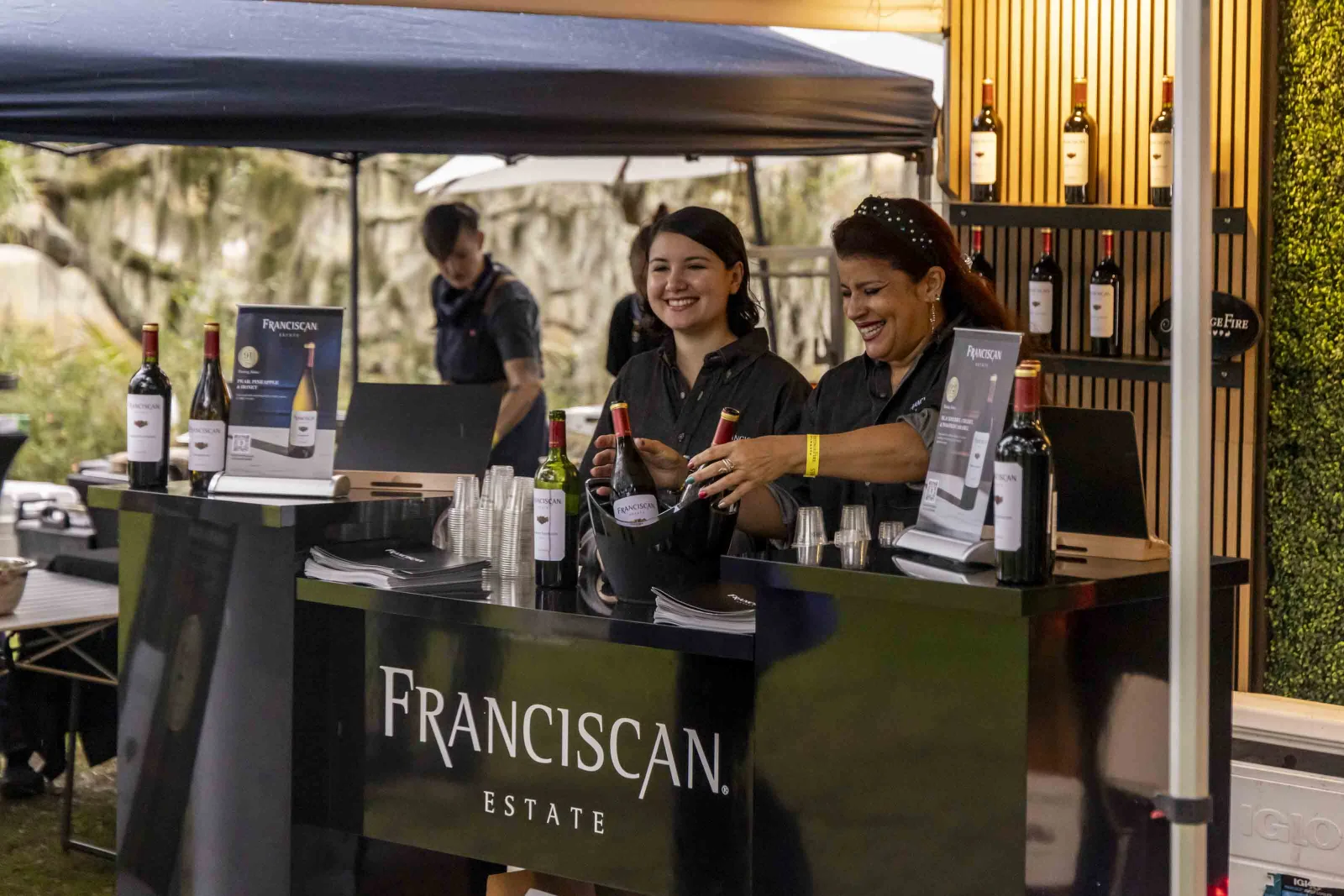 How to increase brand engagement with experiential marketing strategies